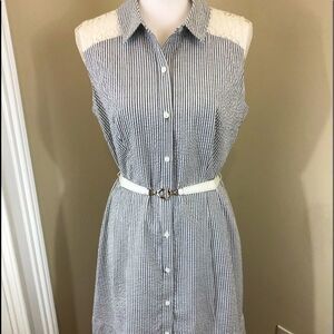 AGB Dress Women’s dress sleeveless seersucker lace size 14